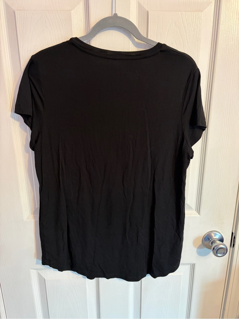 Sold - Kindred Bravely Women's Black Nursing Shirt - Picture 3 of 3